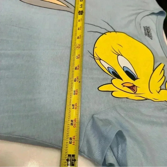 Looney Tunes light blue short sleeve tee. Graphics on front and back sz 3XL - Picture 4 of 6